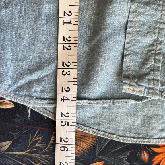 Vintage 1960's- Levi's Classic Blue Button Down Shirt